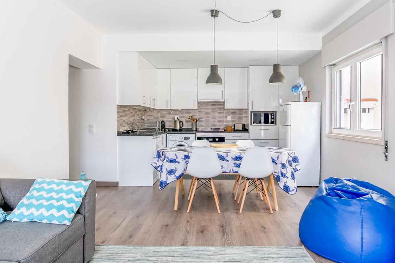 1 Bedroom Beach Apartment With Balcony 2 Min Walk To The Beach! Costa da Caparica Exterior photo